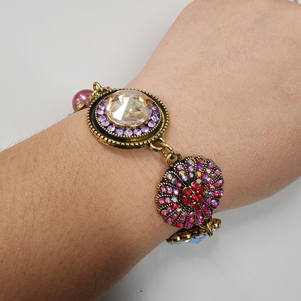 Rhinestone Flower Link Bracelet Vintage-inspired Floral Gold-tone Rainbow AB